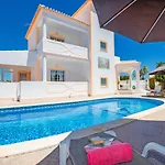 Manihi - Moradia Elegante Com Bbq E Piscina Aquecivel - Albufeira
